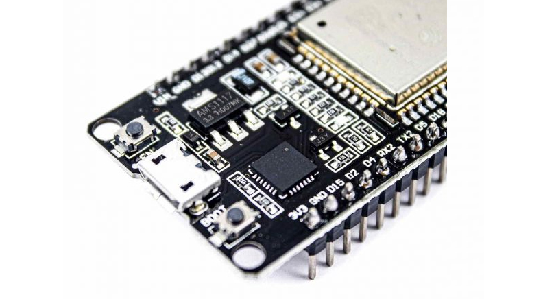 برد توسعه ESP32 دارای بلوتوث، وای فای داخلی و مبدل CP2102