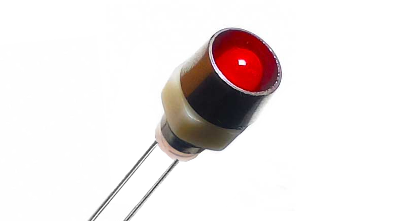 قاب  ال ای دی 5mm پلاستیکی ( طرح فلز )