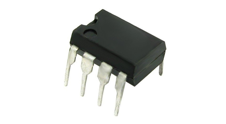 میکروکنترلر ATTINY13A پکیج  PDIP-8